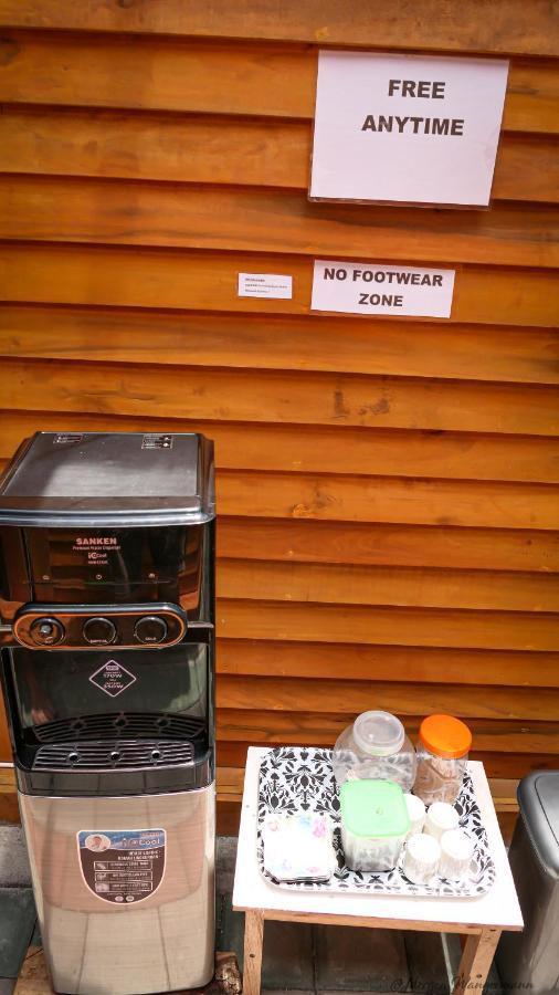 Mandalika Queen Hostel Kuta  Ngoại thất bức ảnh