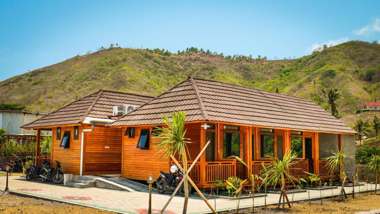 Mandalika Queen Hostel Kuta  Ngoại thất bức ảnh